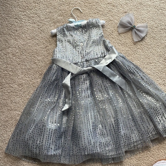 Sleeveless Fluffy Mesh Sparkling Princess Dress - Picture 6 of 7